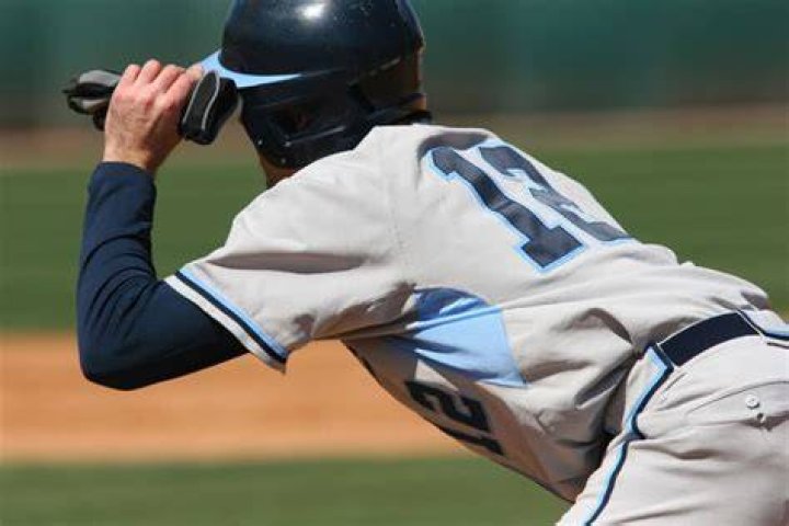 Does a pinch runner get credit for a run?