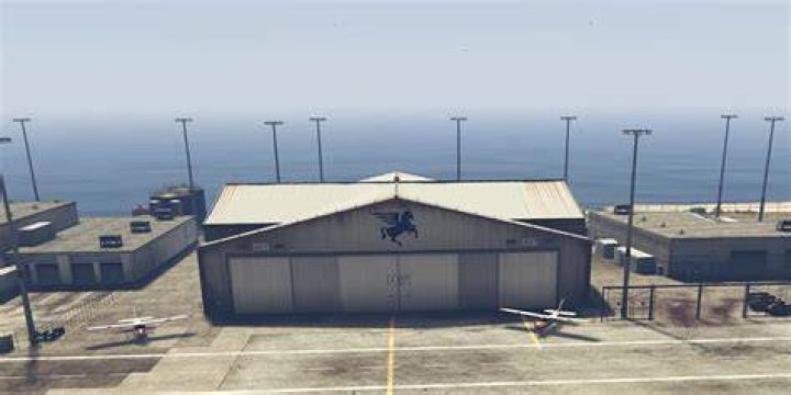 How to get a hangar in gta?