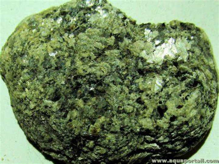 What is meant by clinopyroxene?