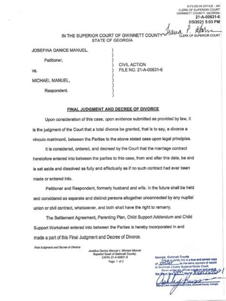Whats a divorce decree?